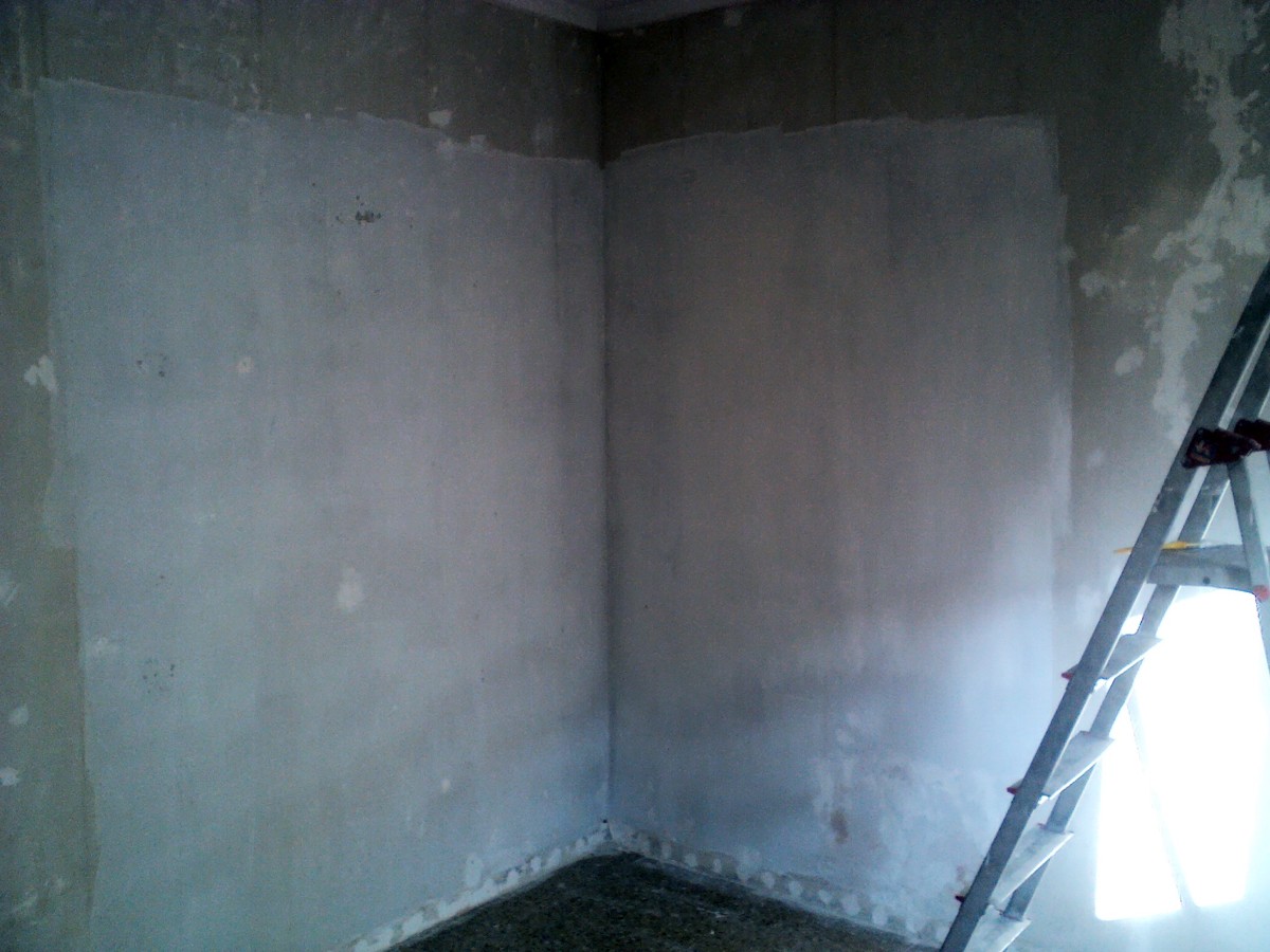 Primera capa de pintura.