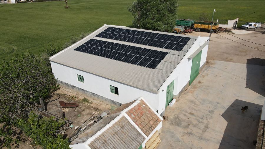 Instalación Energías Renovables. Paneles Solares