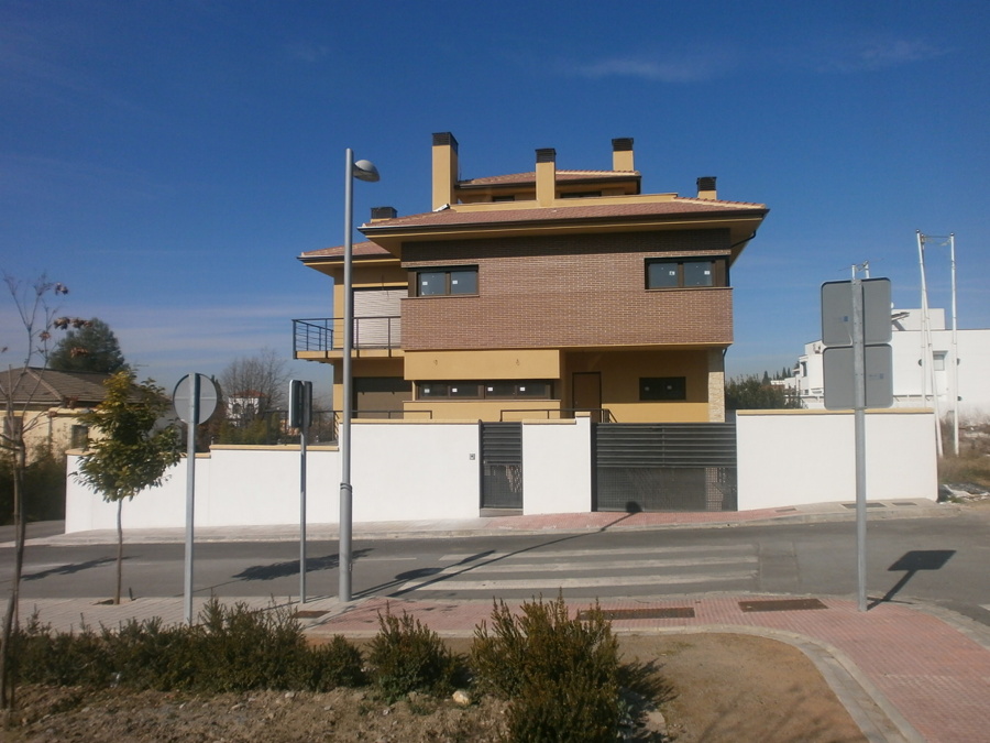 PROJECT MANAGER UNIFAMILIAR