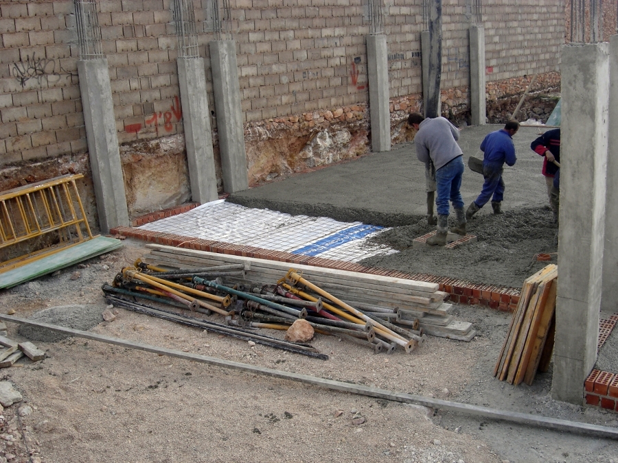 PROMOCION 6 CASAS ADOSADAS EN OSSA DE MONTIEL