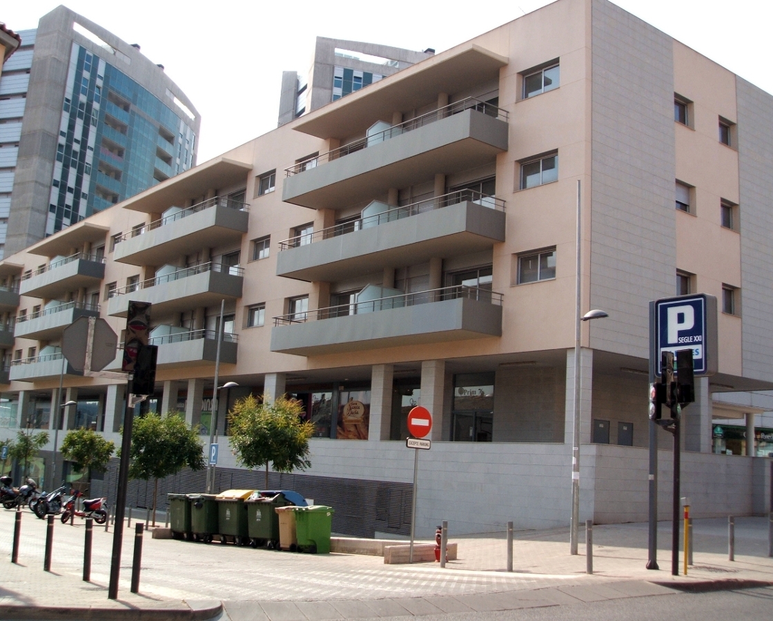 PROMOCIÓN APARTAMENTOS S.XXI (TERRASSA)