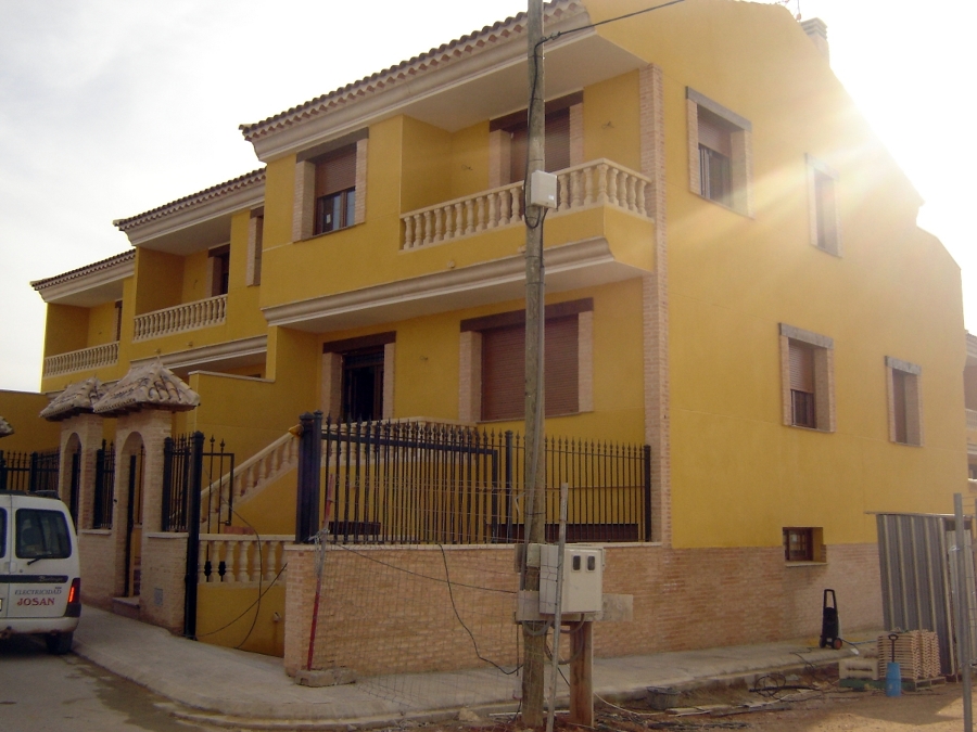 PROMOCION DE 6 CASAS ADOSADAS EN OSSA DE MONTIEL