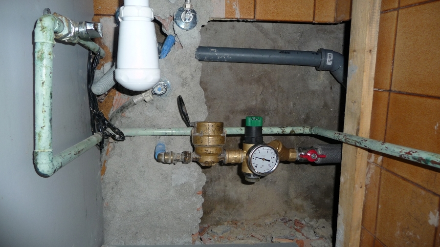 Proteccion de la vivienta con AMC filtro-regulador presion