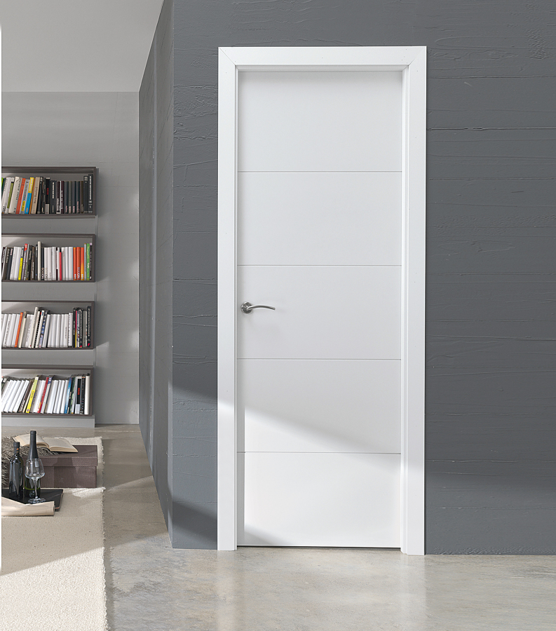 puerta abatible lacada