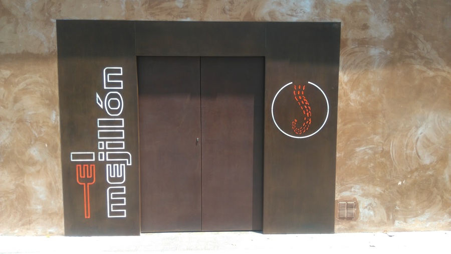 PUERTA ACERO CORTEN