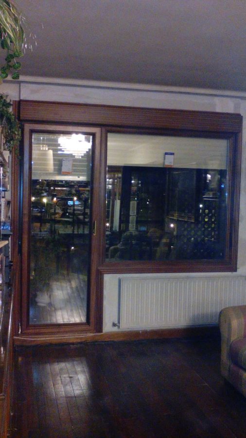 PUERTA  BANDERA