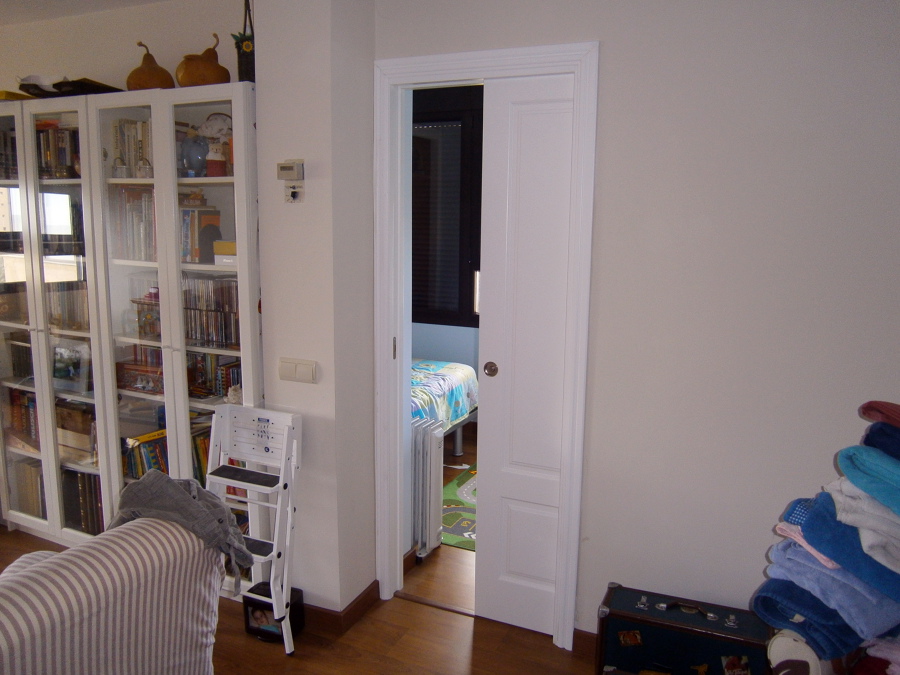 puerta corrdera lacada