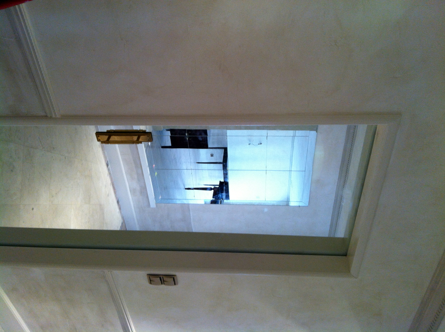 Puerta corredera aerea