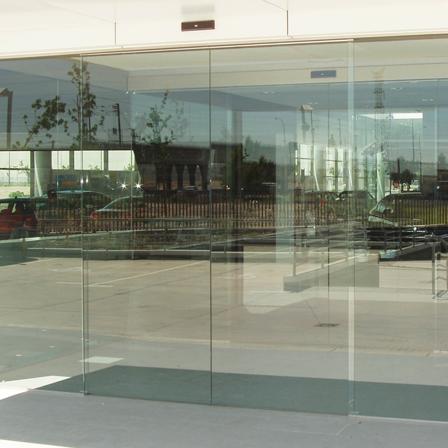 PUERTA CORREDERA AUTOMÁTICA CRISTAL DORMA