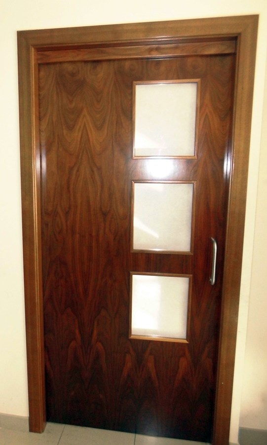 puerta corredera de nogal