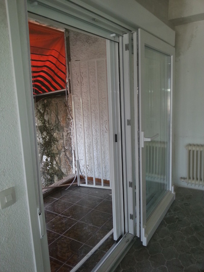 PUERTA DE PVC  EN COLOR BLANCO