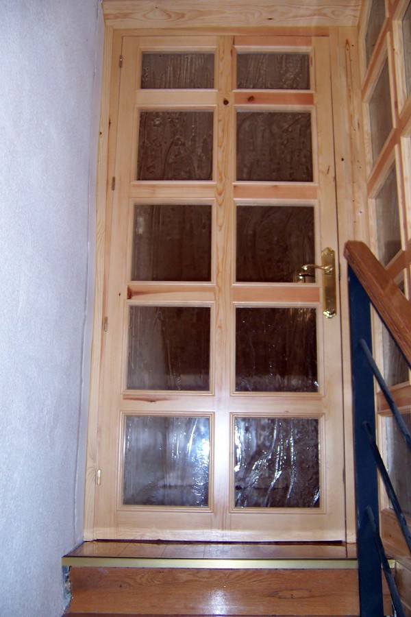 Puerta de acceso a bajocubierta