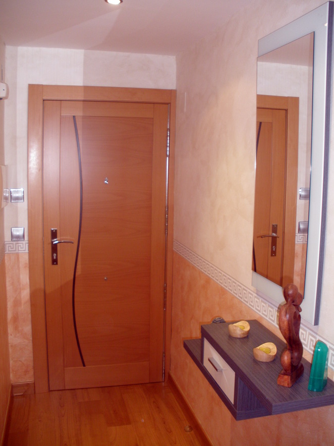 Puerta de entrada a Piso