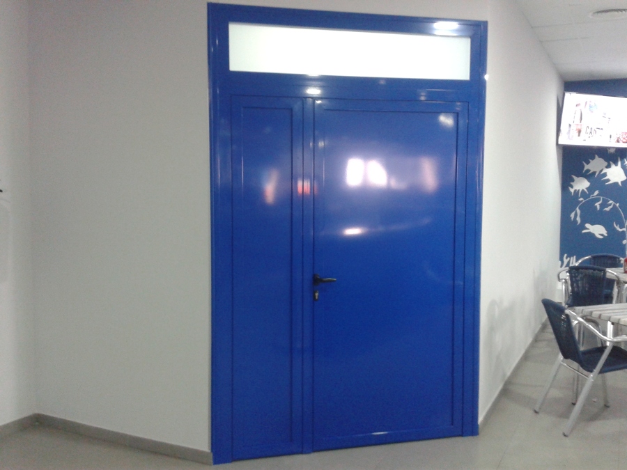 PUERTA DOBLE HOJA 'Rte. MERCAMADRID'