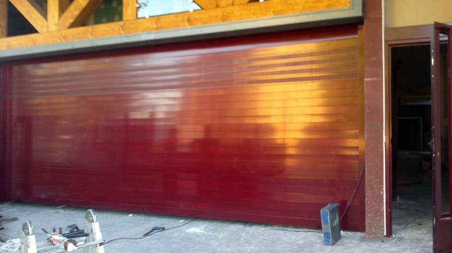 puerta enrollable de aluminio grandes dimensiones