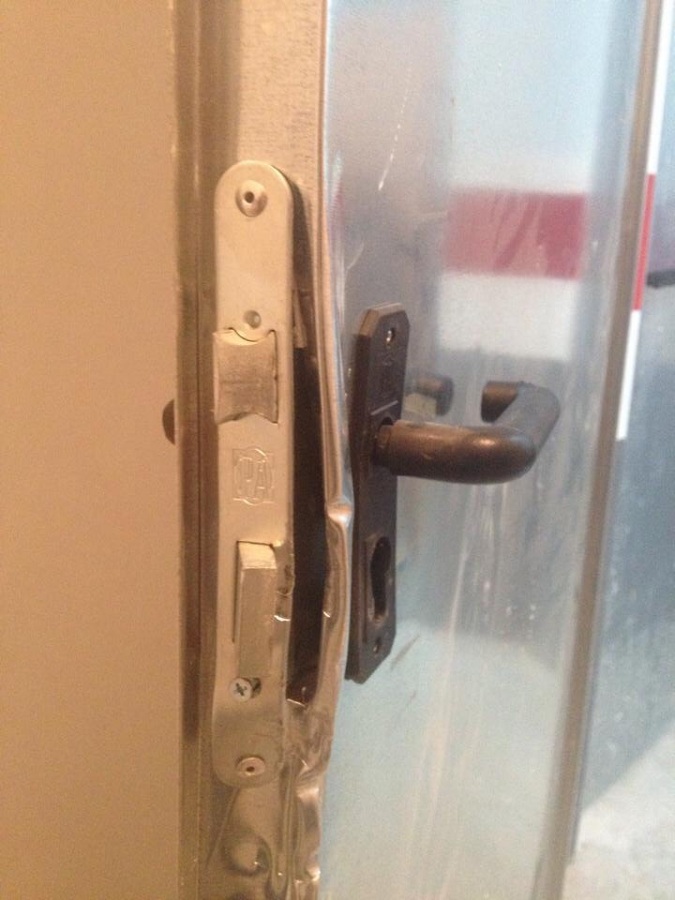 Puerta forzada por robo