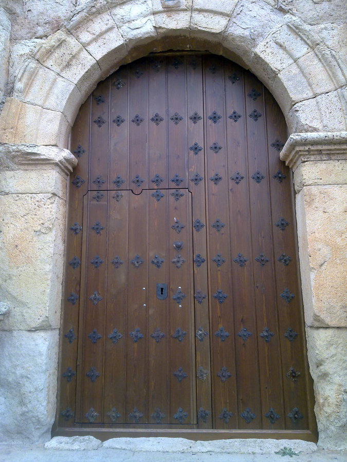 Puerta Iglesia Lechón