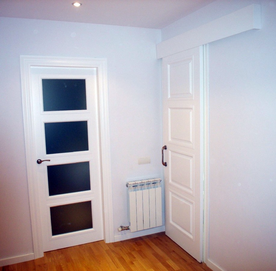 puerta lacada 4 cristales