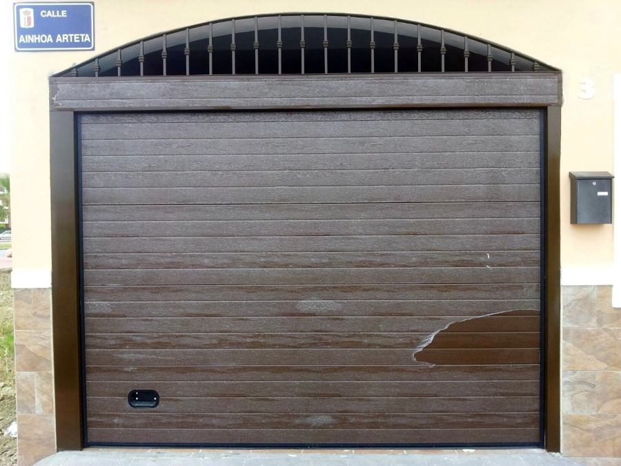 Puerta seccional 