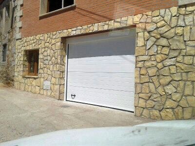 puerta secconal en blanco