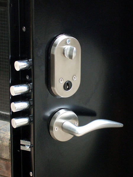 Puertas-Blindadas-Urgencia-en-Madrid