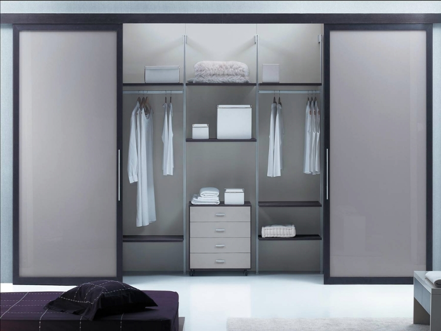 PUERTAS CORREDERAS SIN GUIA INFERIOR