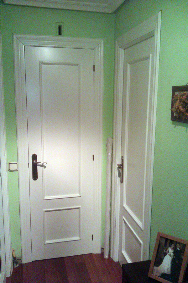 Puertas de Sapely Lacadas