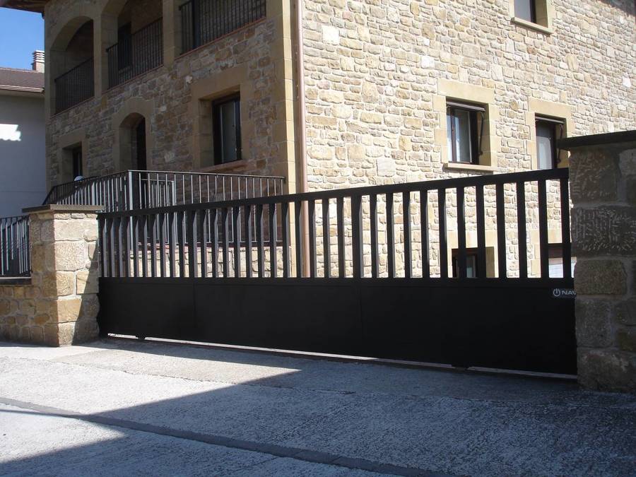 puertas metalicas navarra