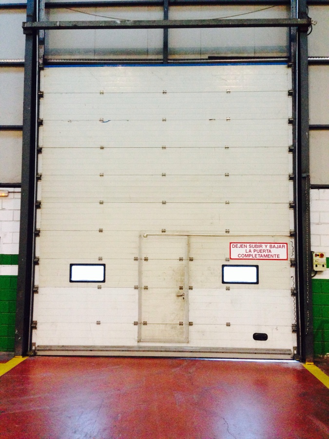 Puertas secciónales industriales