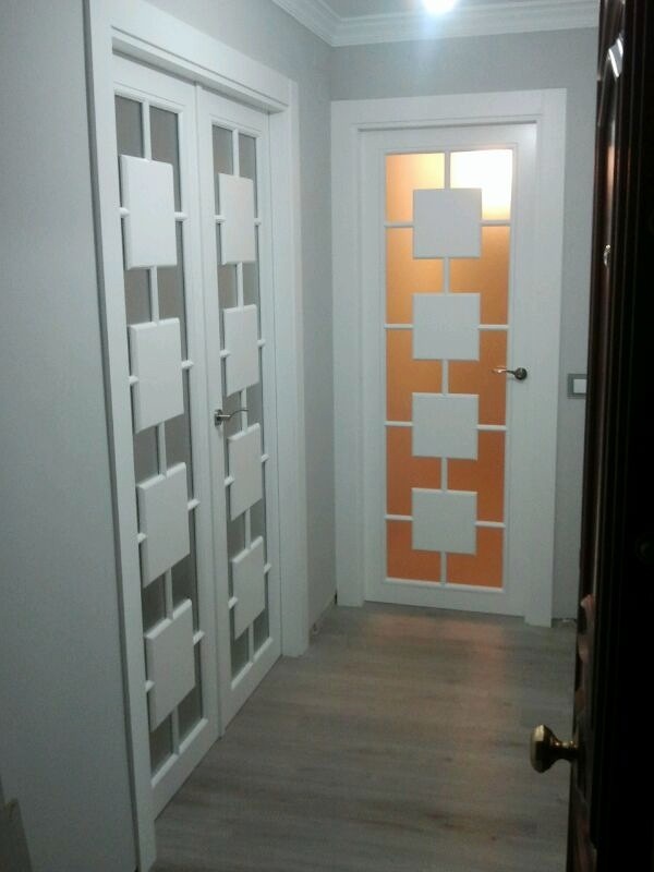 PUERTAS VIDRIERAS LACADAS