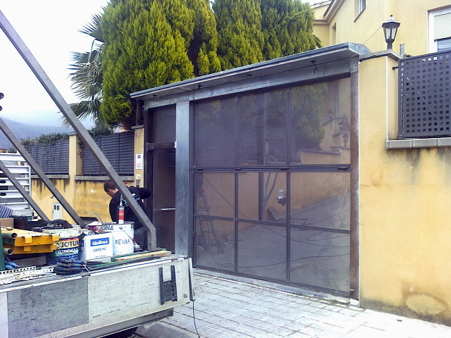 Puertas viviendas unifamiliares.