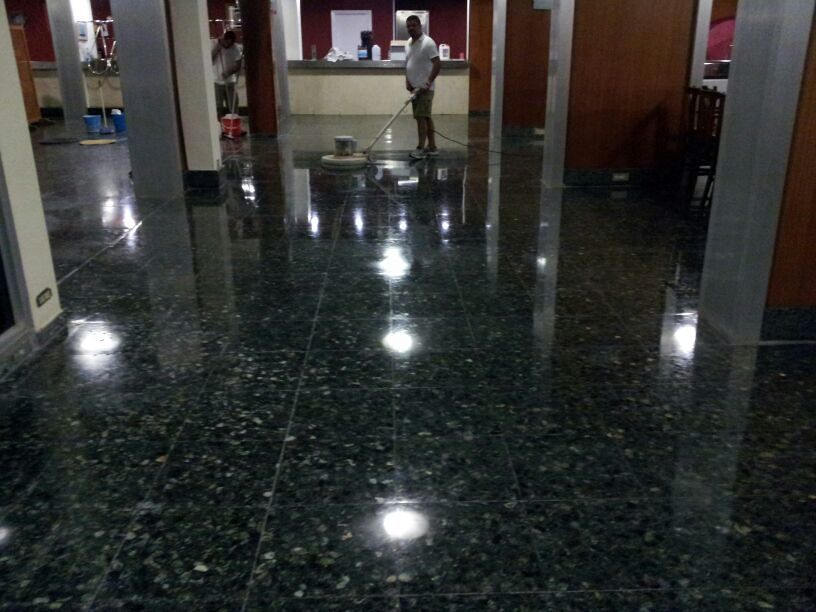 Pulido , abrillantado y cristalizado de suelo