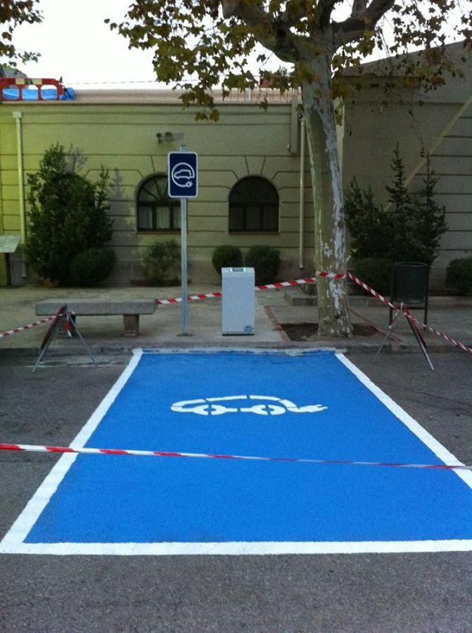 Punto de recarga para vehículos eléctricos Cementerio Barcelona