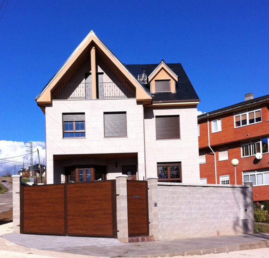 Construcción de edificio de vivienda 