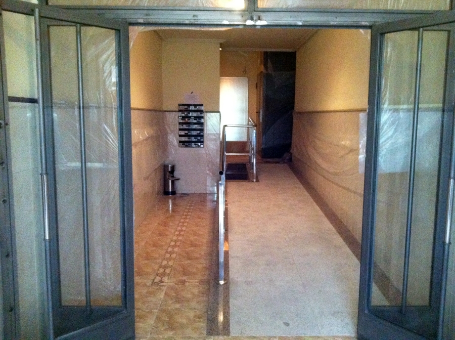 rampa en avd portugal con barandilla de acero