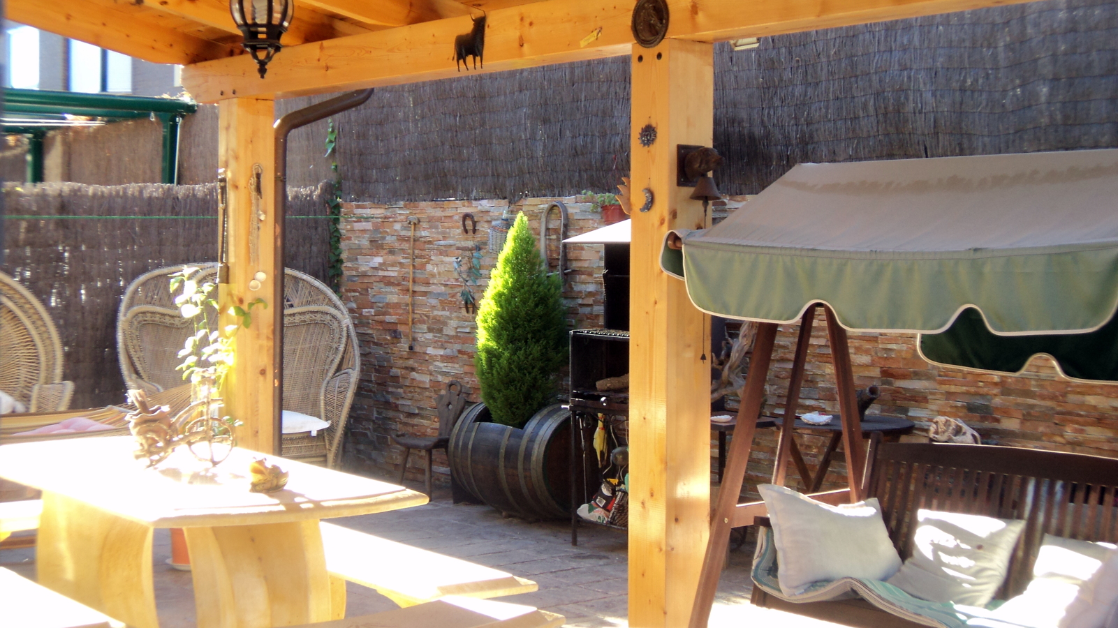 REALIZACION DE PORCHES DE MADERA