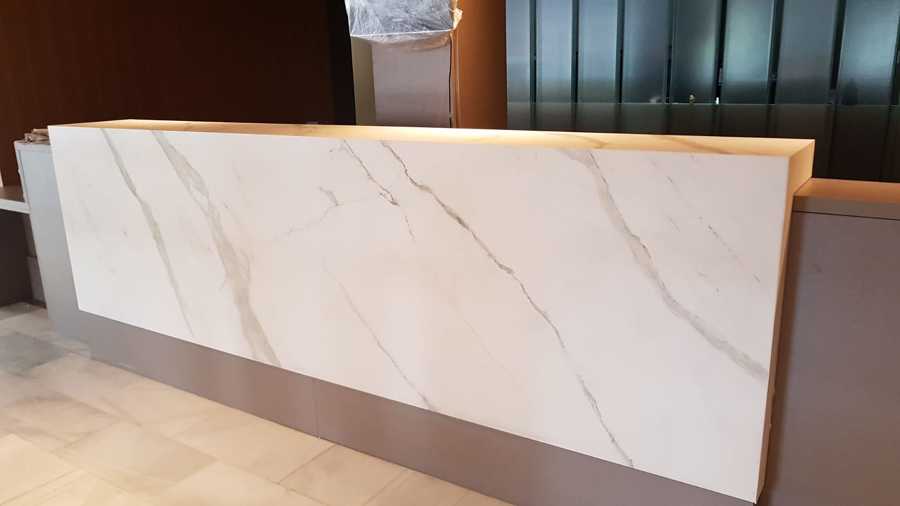 Reforma de fachada, terrazas y recepción en Hotel Helios Benidorm.