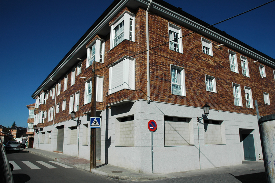 Bloques de viviendas y locales comerciales en Galapagar