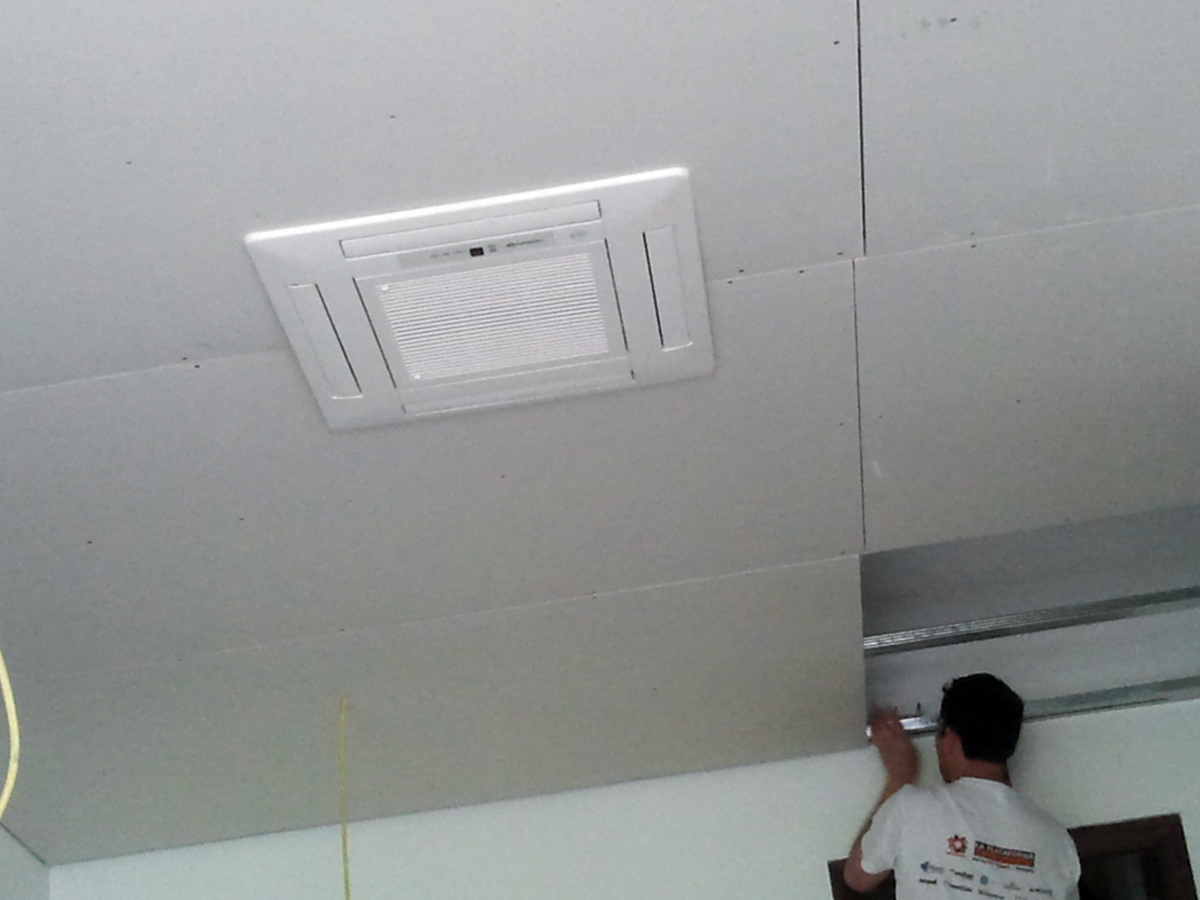 ref: rambla poblenou