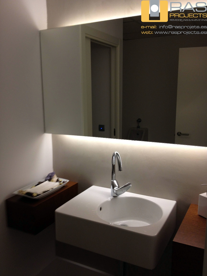 Reforma Baños Oficinas