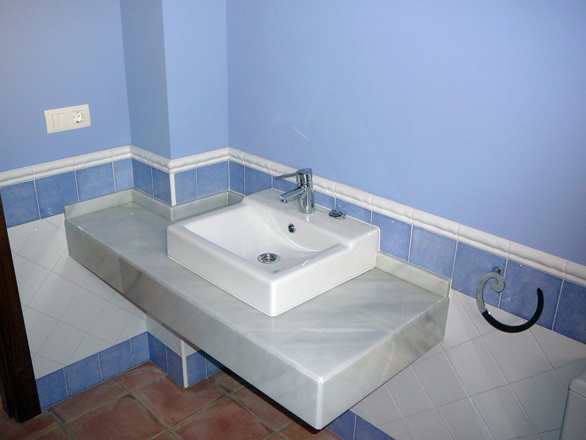 reforma de baño azul
