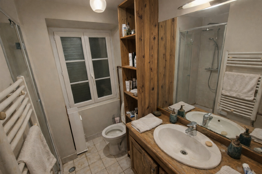 Foto Antes de la de reforma de baño pequeño en hendaya