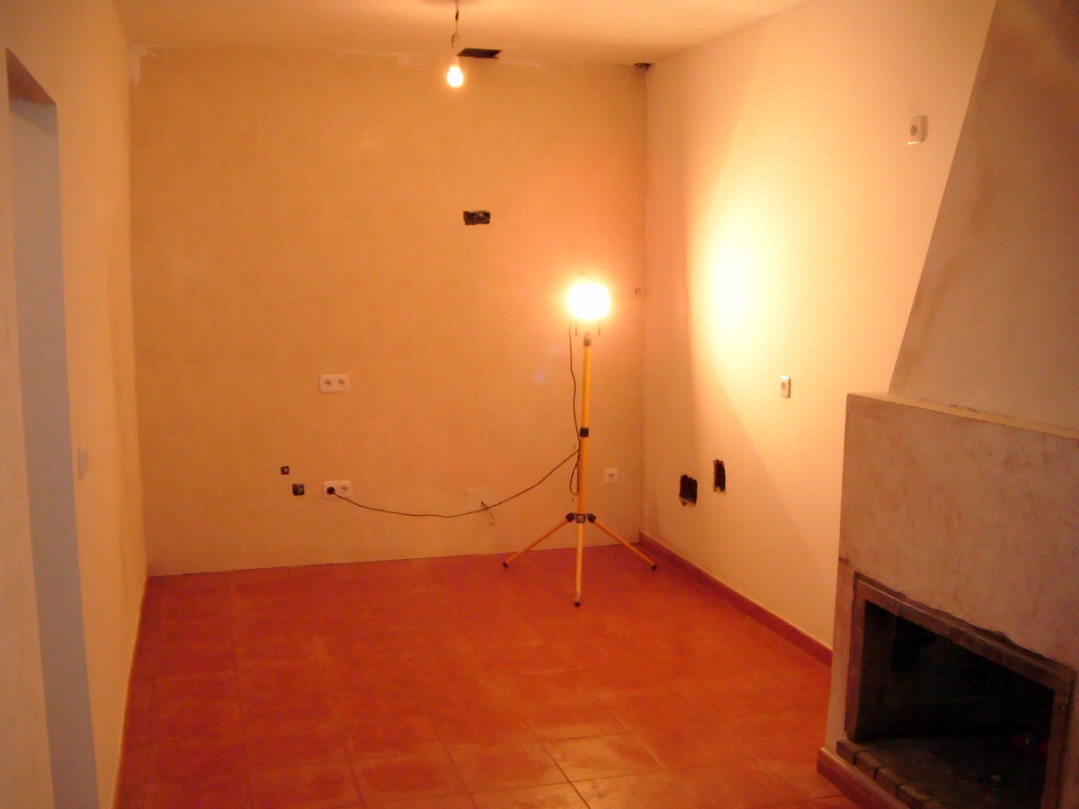 reforma de cocina con chimenea