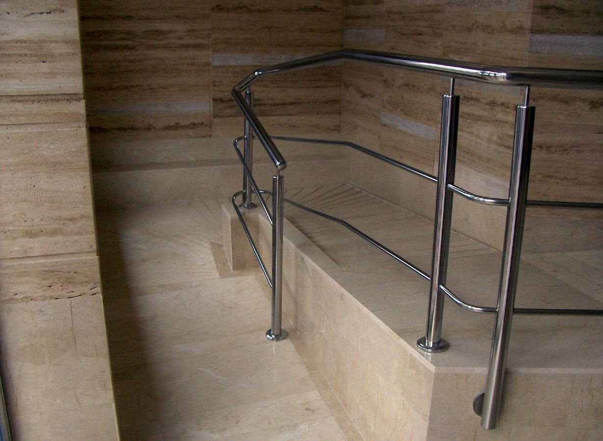 REFORMA DE EDIFICIO EN AV. DE LAS CANTERAS