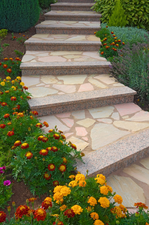 REFORMA DE ESCALERA DE JARDIN