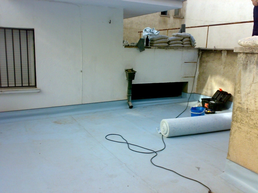 Reforma de Patio de Comunidad.