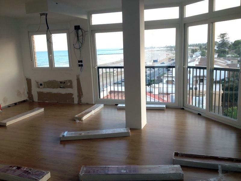 Reforma de piso en la playa