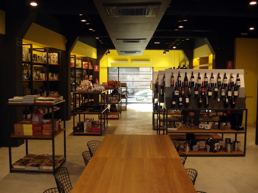 REFORMA DE TIENDA COCINARIA EN PALMA