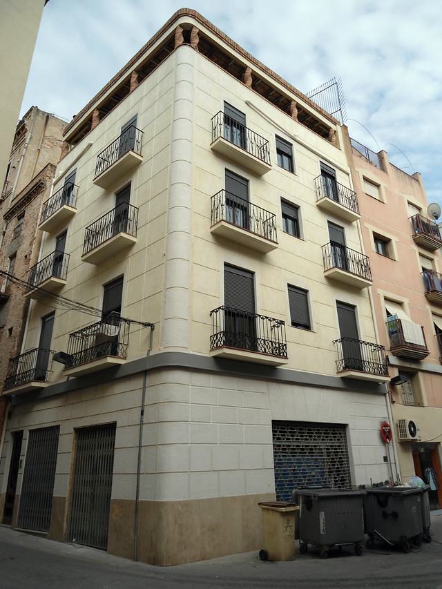 Reforma edificio plurifamiliar en casco antiguo