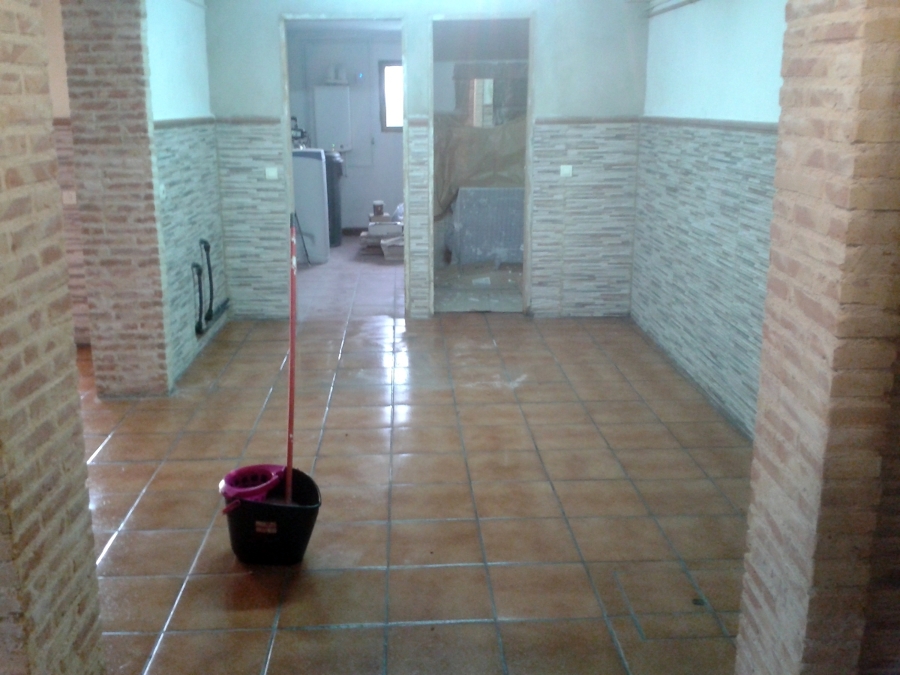 REFORMA EN SÓTANO, SOLADO Y ZÓCALO UNIFAMILIAR